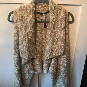 Kensie Soft Cuddly Sweater Vest